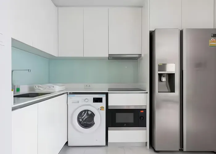 Hyde Sukhumvit 11 At Nana Bts Station Apartment