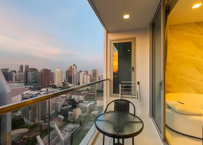 Hyde Sukhumvit 11 At Nana Bts Station Apartment *