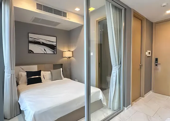 Apartment Hyde Sukhumvit 11 At Nana Bts Station