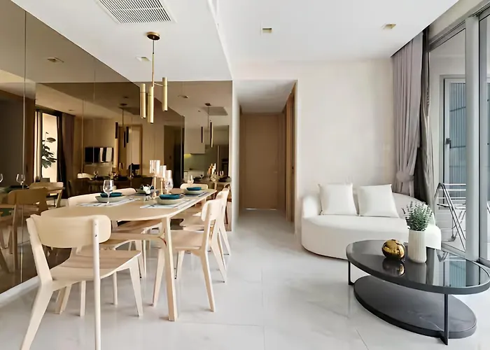 Apartment Hyde Sukhumvit 11 At Nana Bts Station *