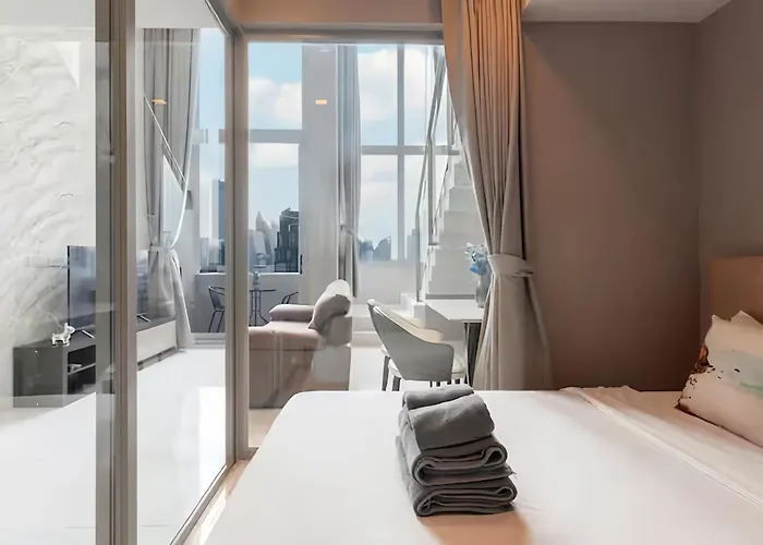 Apartment Hyde Sukhumvit 11 At Nana Bts Station *