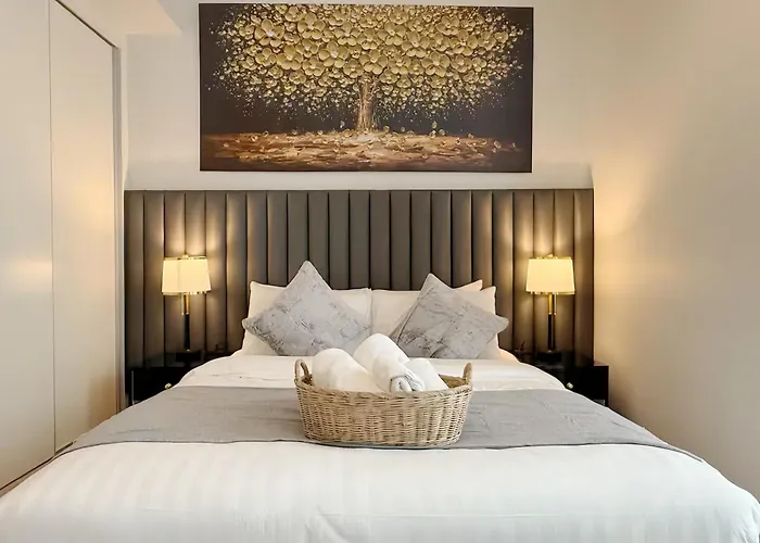 Apartment Hyde Sukhumvit 11 At Nana Bts Station