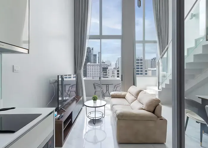Hyde Sukhumvit 11 At Nana Bts Station Apartment
