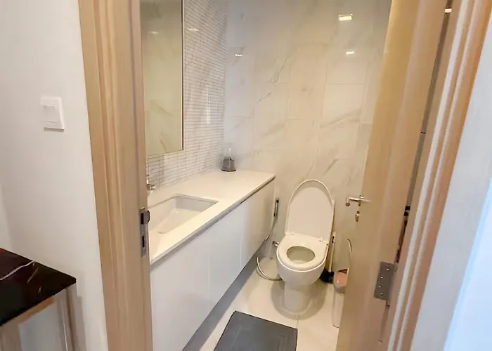 Apartment Hyde Sukhumvit 11 At Nana Bts Station